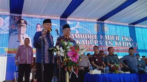 Bupati Adirozal Bersama Wabup Ami Taher Buka Jambore PKK Tingkat