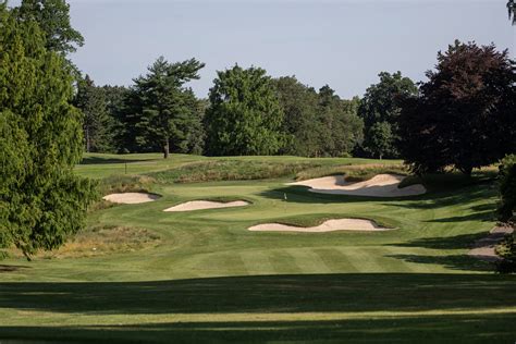 3 Michigan golf courses among 25 best college courses in America