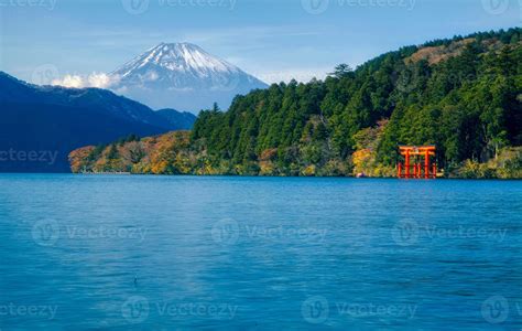 lake ashi shrine  mt fuji  hakone  stock photo  vecteezy