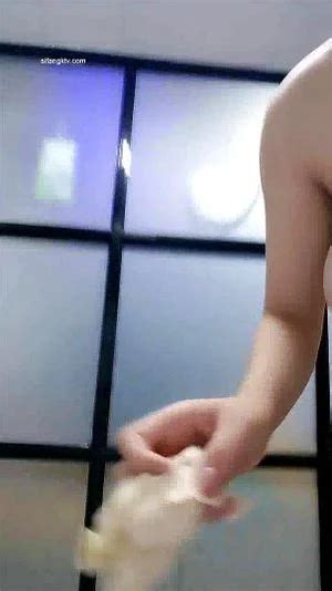 Watch 00后超级凶奶子超大晃得头晕 Xnxx 巨乳 美乳 大屁股 亚洲 Porn SpankBang