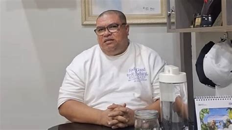 profil razman nasution pengacara vadel badjideh