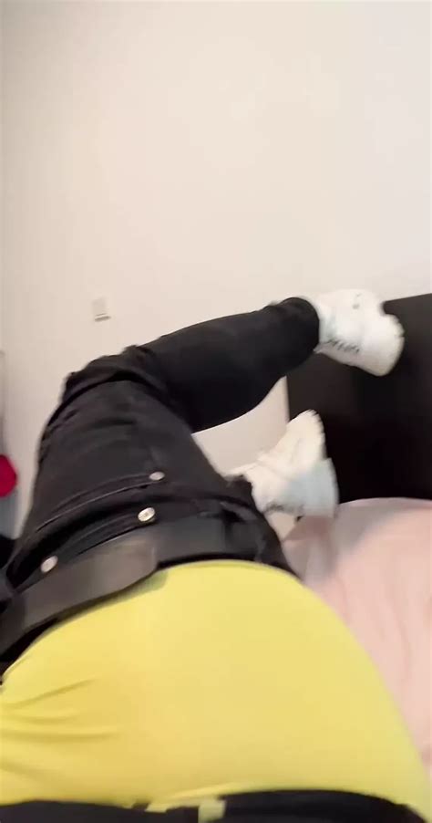 Hot Black Skinny Jeans Sagging With Yellow Calvin Klein Onlyfans In Info Gay Porn XHamster
