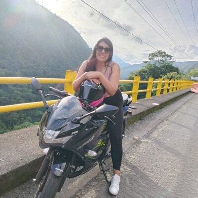 Aisha Latina Cam Model Free Live Sex Show Chat Stripchat