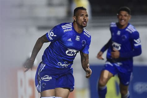 Veja fotos de Ponte Preta x Cruzeiro pela Série B Gazeta Esportiva