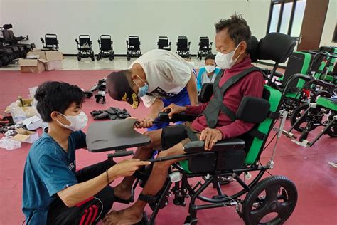 Kemensos Rakit 590 Kursi Roda Canggih Akomodir Disabilitas ANTARA News