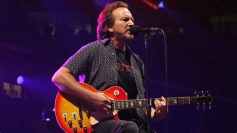 La réaction des Sex Pistols suite au décès de la Reine Elizabeth II RTBF Actus