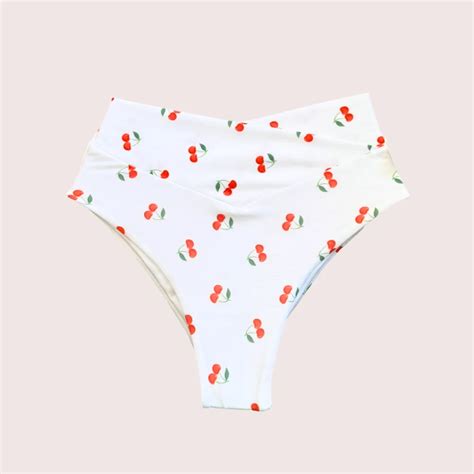 Bikini Bottom Alto Cherry White