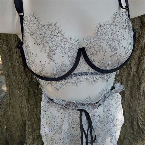 Unbranded Intimates Sleepwear Womens 2 Piece Lingerie Set Size Large White Lace With