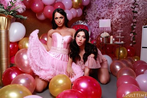 Transfixed Featuring Jane Wilde Khloe Kay Hot Pictures CoedCherry