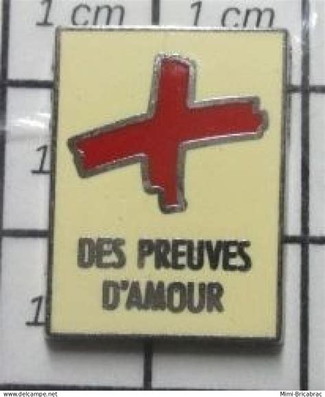 M Dical D Pin S Pins Beau Et Rare Medical Croix Rouge Des