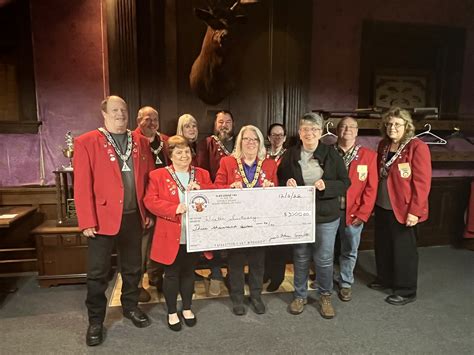 Mt. Vernon Elks #140 Donates $8,500 To Local Organizations — Ohio Elks