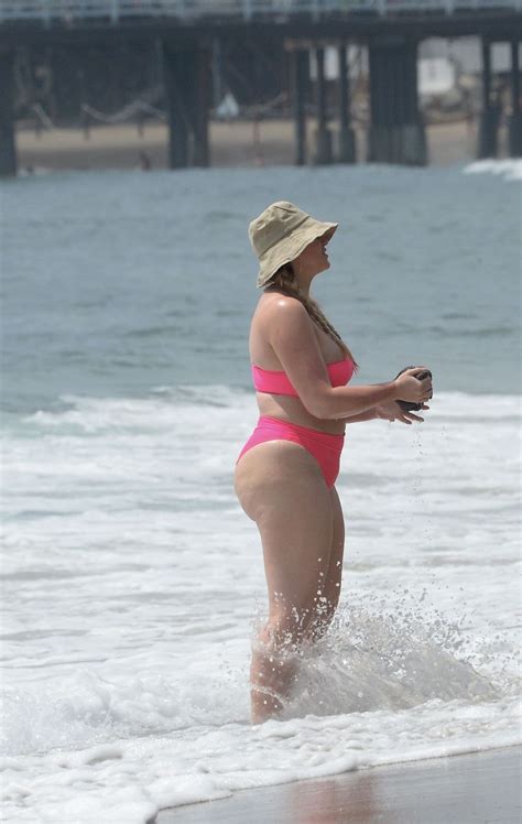 Iskra Lawrence Showed A Sexy Ass In A Pink Bikini Photos The Fappening