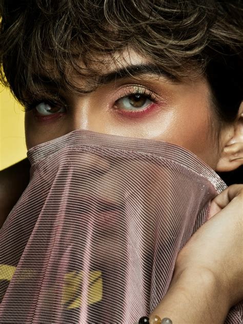 Urban Decay Naked 2 Basics Palette Review Swatches BRONDEMA