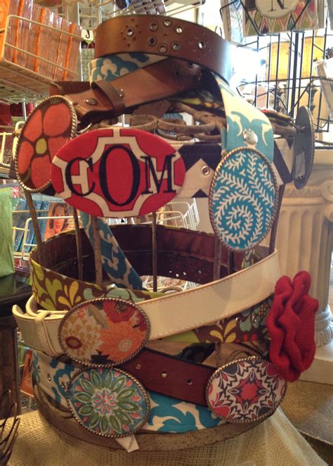 Fashion guides describe what buckles work best for your outfit 15