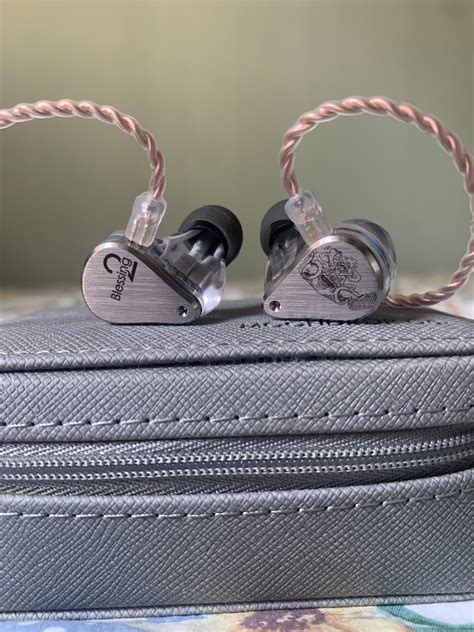 THE ONE PIECE IS REAL : r/headphones