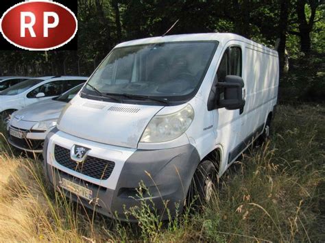 Utilitaire PEUGEOT BOXER 333 vendu à 7500 00 encheres domaine