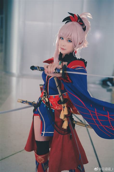 Ngất ngây với cosplay nàng Saber trong game hot Fate Grand Order
