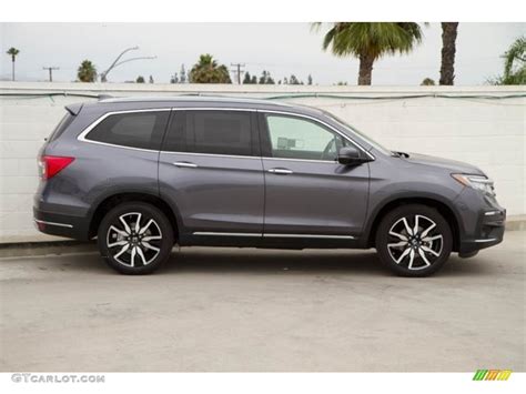 Modern Steel Metallic Honda Pilot Touring Awd Exterior Photo