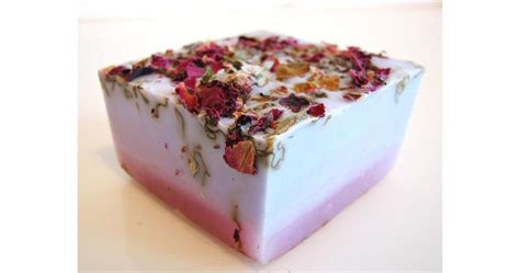 Как се прави сапун показват на фестивал в с. Царевец