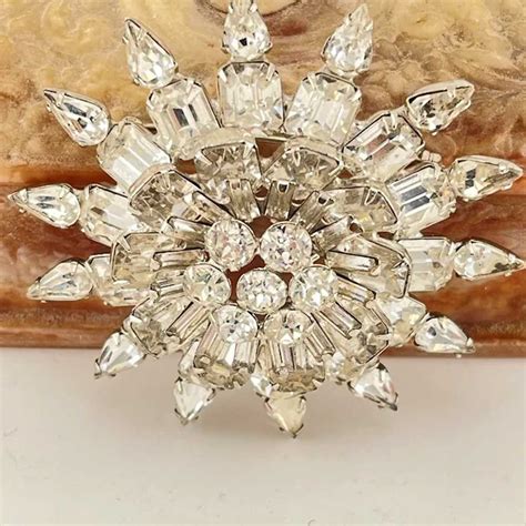 Large Weiss 3 Mid Century Starburst Brooch Gem