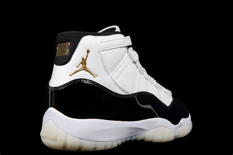 AIR JORDAN 11 RETRO - PROJECT BLITZ