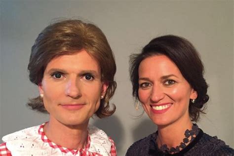 Známy český moderátor manželke oznámil že je GAY Jej reakcia je neuveriteľná