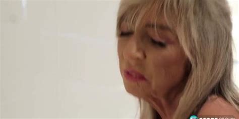 Granny First Anal Tnaflix