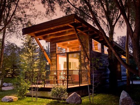 13 Cool Tiny Houses on Wheels | HGTV
