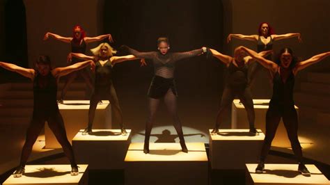 Rihanna S Lingerie Show Set Design Is An Architectural Mash Up