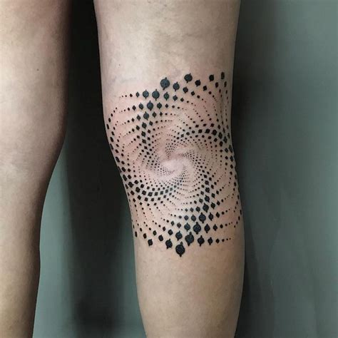 Tatuagem Atrás Do Joelho - Artista: @ibrahimbarboza - Porto Alegre.⠀ ⠀ Será que tattoo atrás do ...