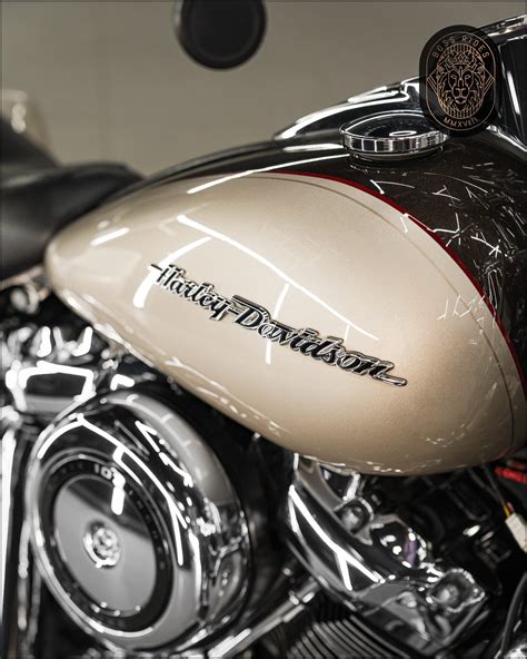 HARLEY DAVIDSON SOFTAIL DELUXE - Boss Ride