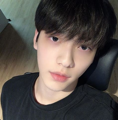 Femboy Yeonbin Txt Cute Gay Tomorrow