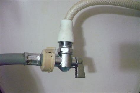 Ошибка Н20 в стиральной машине Аристон — что делать