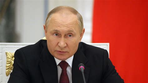 putin announces partial military mobilization  russian citizens