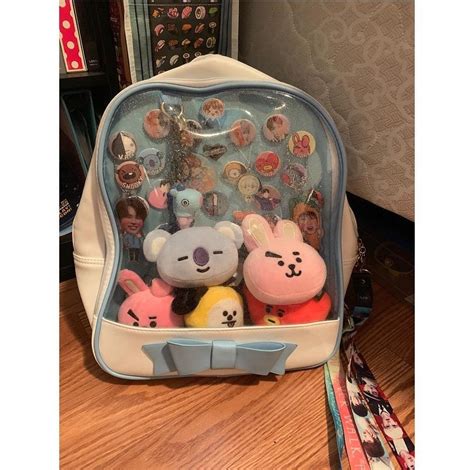 Pin de 𝑱𝒖𝒏𝒈구기 en 아미 Mochilas de bts Decoración de unas