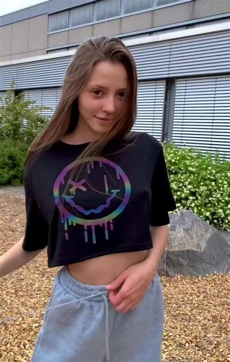 Premium Cheeks Can My Booty Brighten Your Day Porn Video Netyda