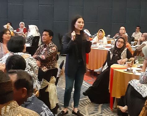 Wamenparekraf Angela Tanoesoedibjo Dorong Pelaku UMKM Sidoarjo