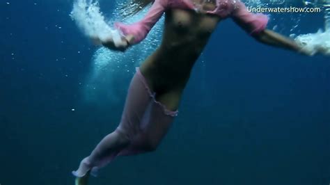 Swimming Naked Russian Babes