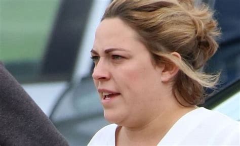 Ragazza Stupra Con Un Sex Toy L Amica Priva Di Sensi Dopo Una Serata Insieme