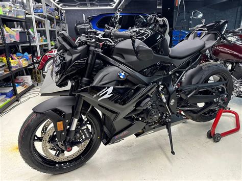 Купить б у BMW S R инжектор передач в Москве чёрный naked bike года по цене