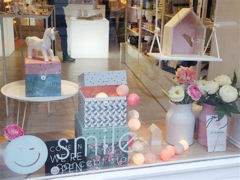 SMILE CONCEPT STORE | Izbirčnica