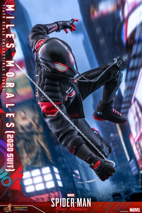 Hot Toys Marvel S Spider Man Miles Morales Suit