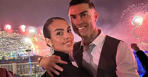 Cristiano Ronaldo Desata La Fiebre Del Amor En Las Redes Con Su