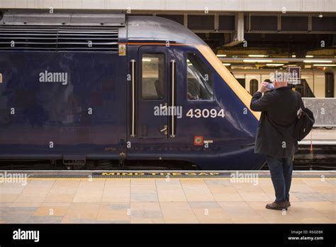 December 2018 First Great Western Class 43 Hst Arrival At Paddington Terminus Railway Station