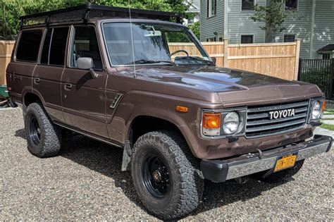 1987 Toyota Land Cruiser Fj60 For Sale On Bat Auctions Sold For