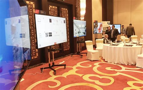 sharp launches innovative professional displays  uae sharp display