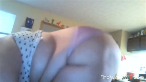 SSBBW Shakes Huge Ass In Panties