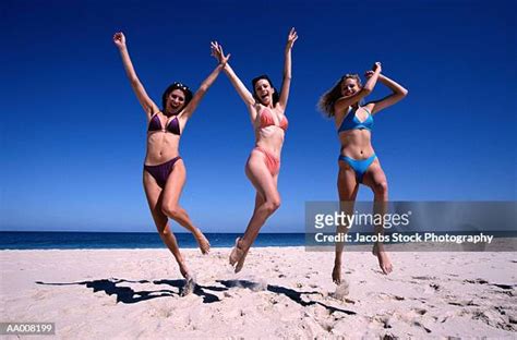 6 Hot Sexy Hilda Solis Bikini Pics