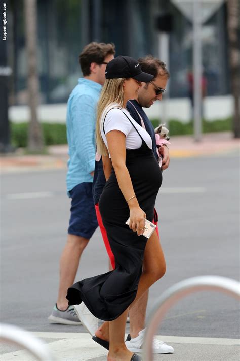 Samantha Hoopes Nude OnlyFans Leaks Fappening Page FappeningBook