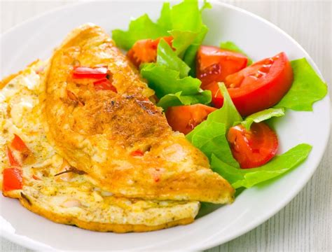 Omelete De Frango Desfiado Aprenda Receita Leve Perfeita Para O Jantar